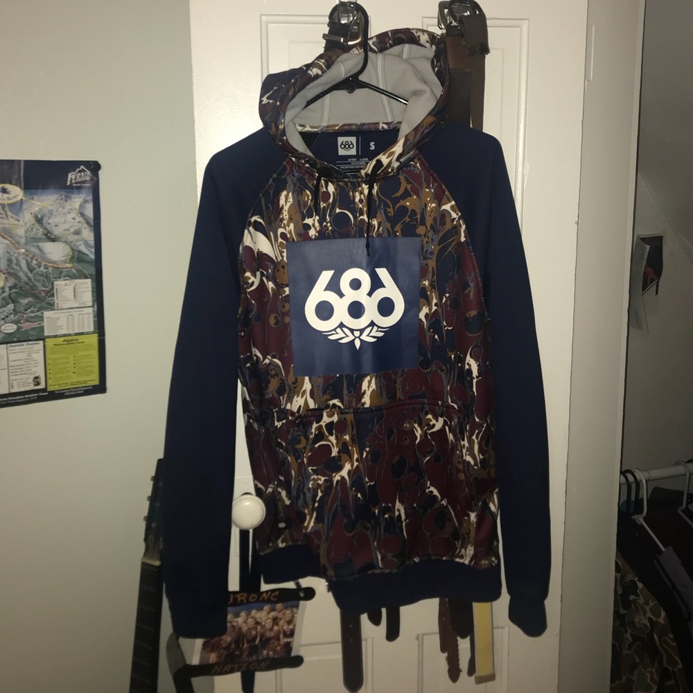 686 Unisex waterproof ski/snowboard hoodie